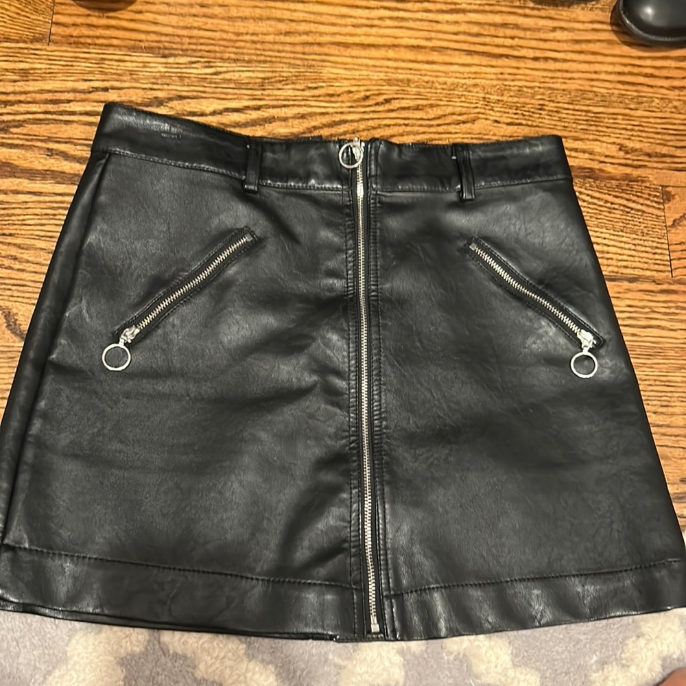 Leather skirt